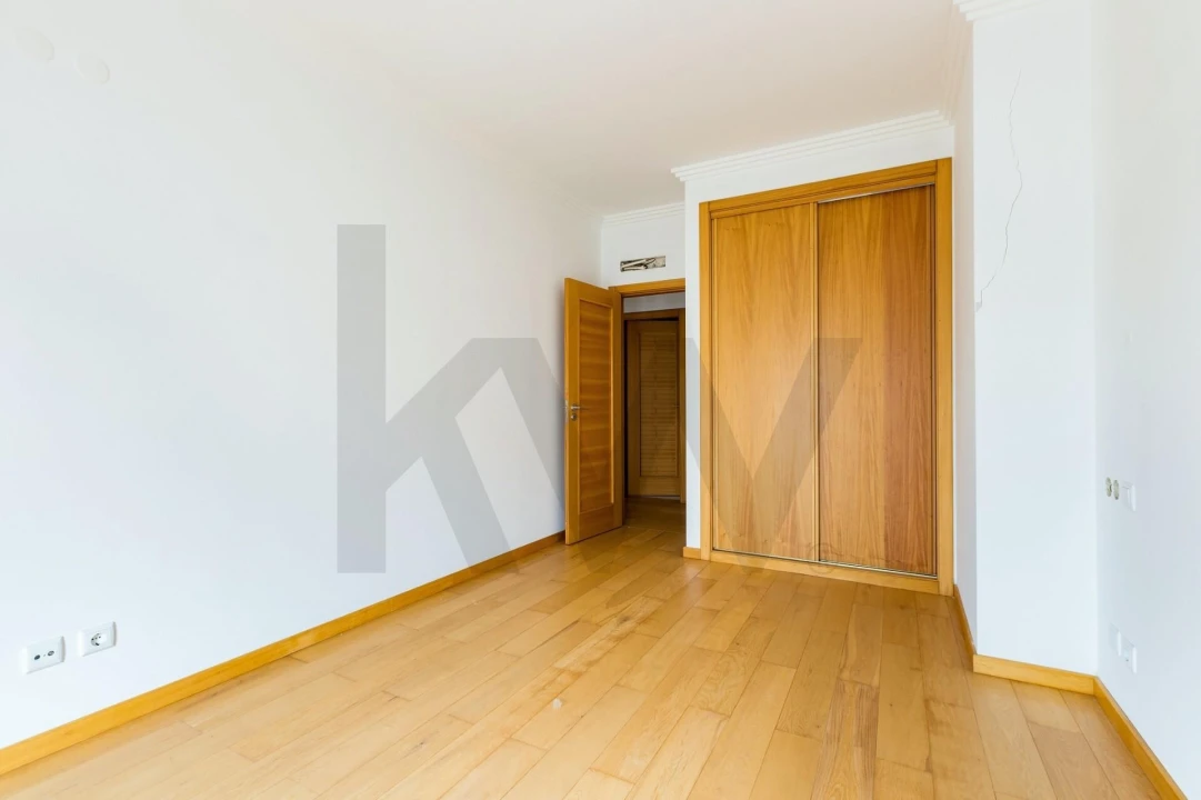 Apartamento T3 para Venda em Oeiras e São Julião da Barra, Paço de Arcos e Caxias Foto 30