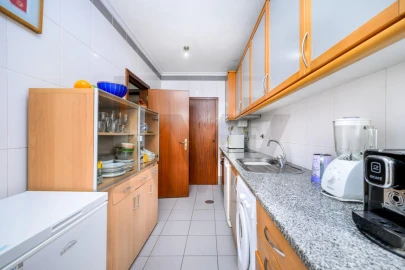 Apartamento T1 para Venda em Santa Marinha e São Pedro da Afurada