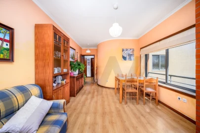 Apartamento T1 para Venda em Santa Marinha e São Pedro da Afurada