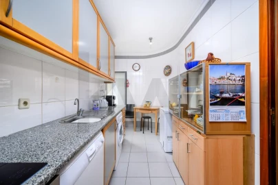 Apartamento T1 para Venda em Santa Marinha e São Pedro da Afurada