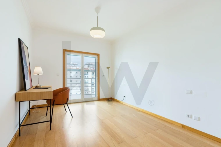 Apartamento T3 para Arrendamento em Oeiras e São Julião da Barra, Paço de Arcos e Caxias Foto 40