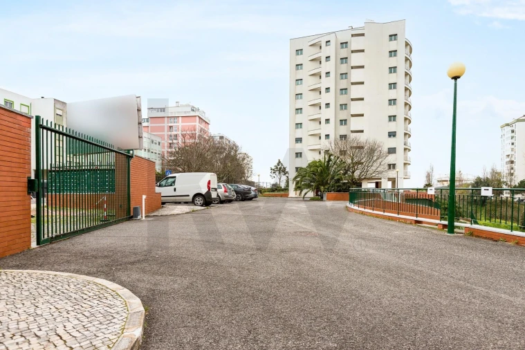 Apartamento T3 para Arrendamento em Oeiras e São Julião da Barra, Paço de Arcos e Caxias Foto 55
