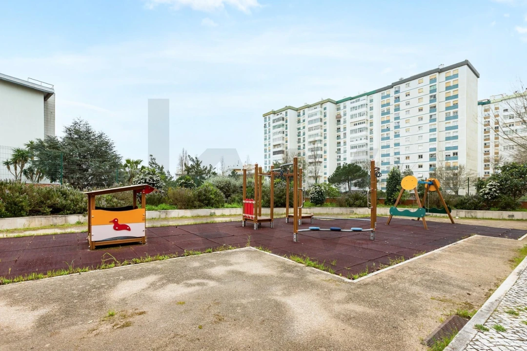 Apartamento T3 para Arrendamento em Oeiras e São Julião da Barra, Paço de Arcos e Caxias Foto 48