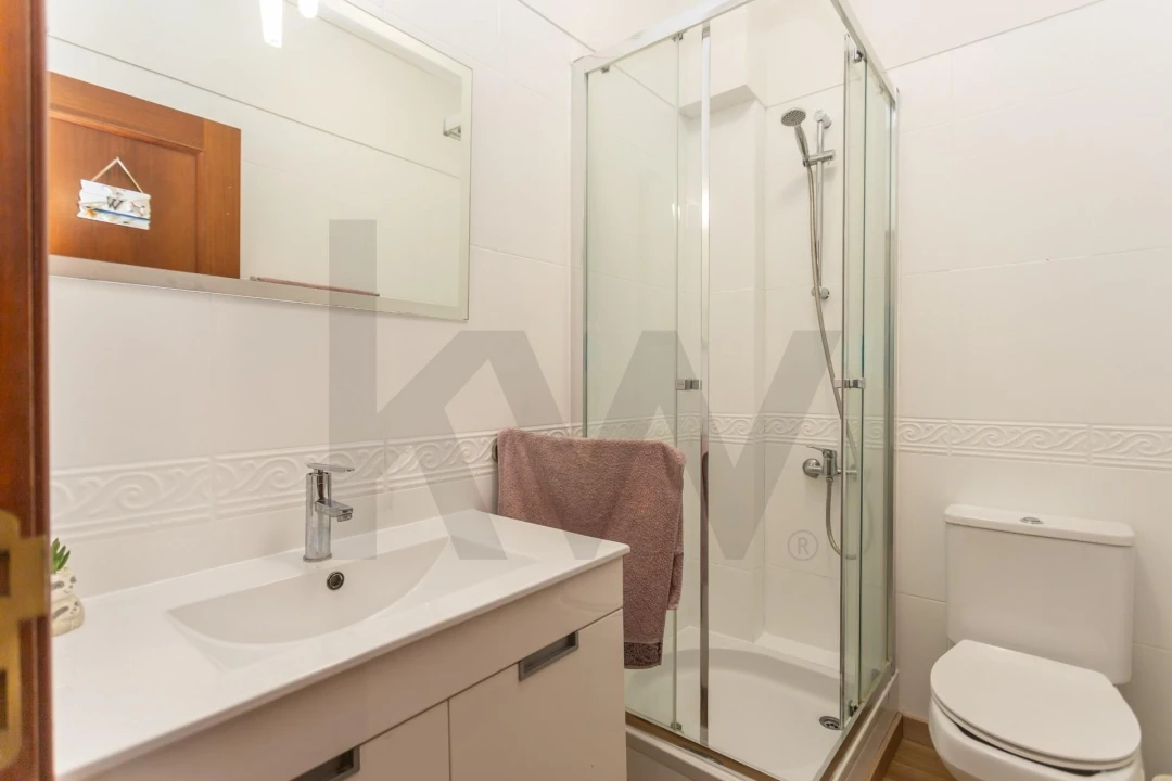 Moradia T3 para Venda em Quinta do Conde Foto 9