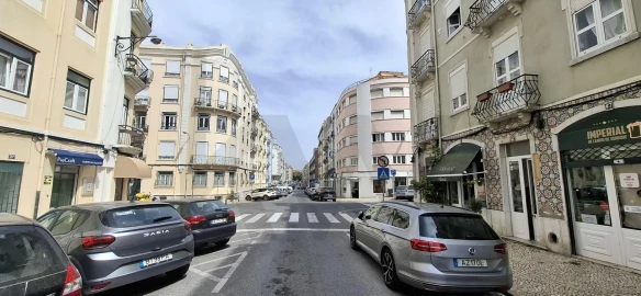 Apartamento T1 para Arrendamento em Campo de Ourique