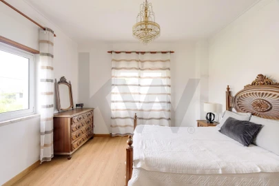 Moradia T5 para Venda em Charneca de Caparica e Sobreda