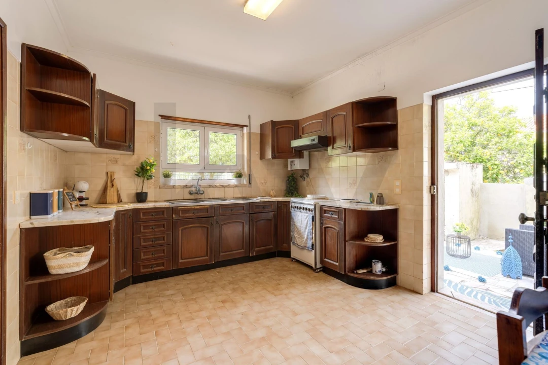 Moradia T5 para Venda em Charneca de Caparica e Sobreda Foto 6