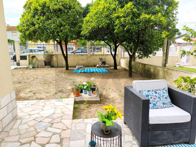 Moradia T5 para Venda em Charneca de Caparica e Sobreda Foto 23