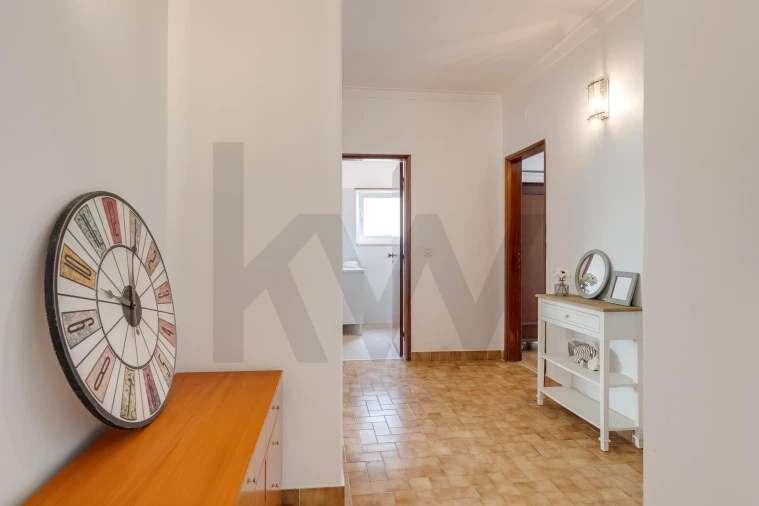 Moradia T5 para Venda em Charneca de Caparica e Sobreda Foto 7