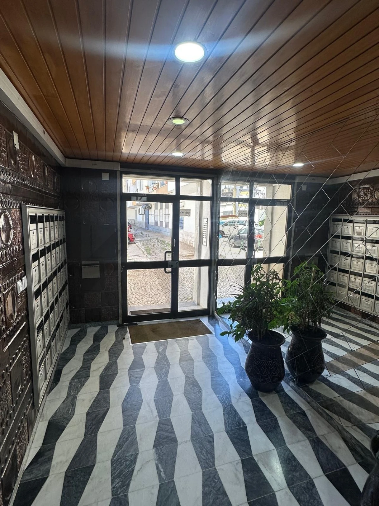 Apartamento T2 para Venda em Corroios Foto 29