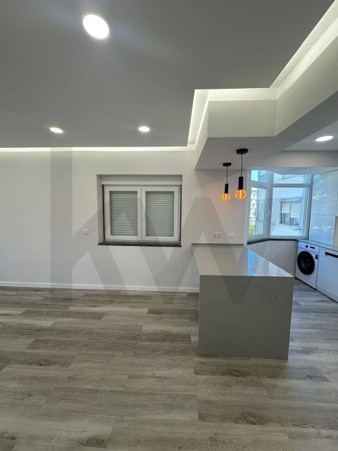 Apartamento T2 para Venda em Corroios