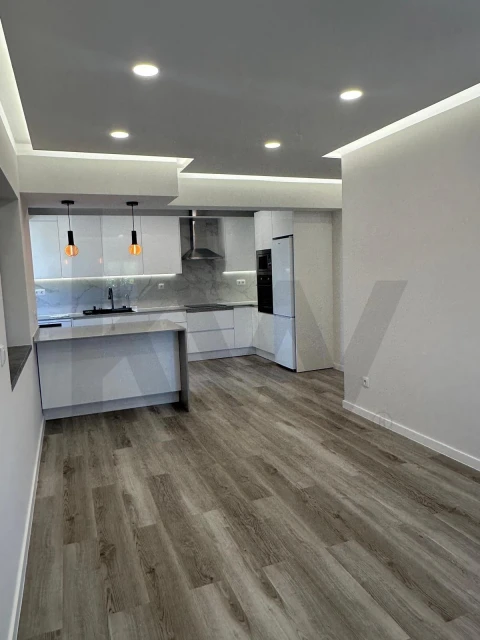 Apartamento T2 para Venda em Corroios