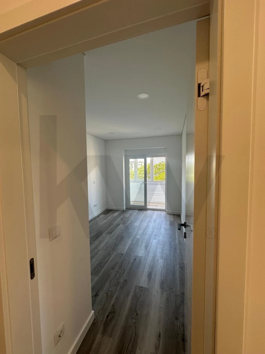 Apartamento T2 para Venda em Corroios Foto 21