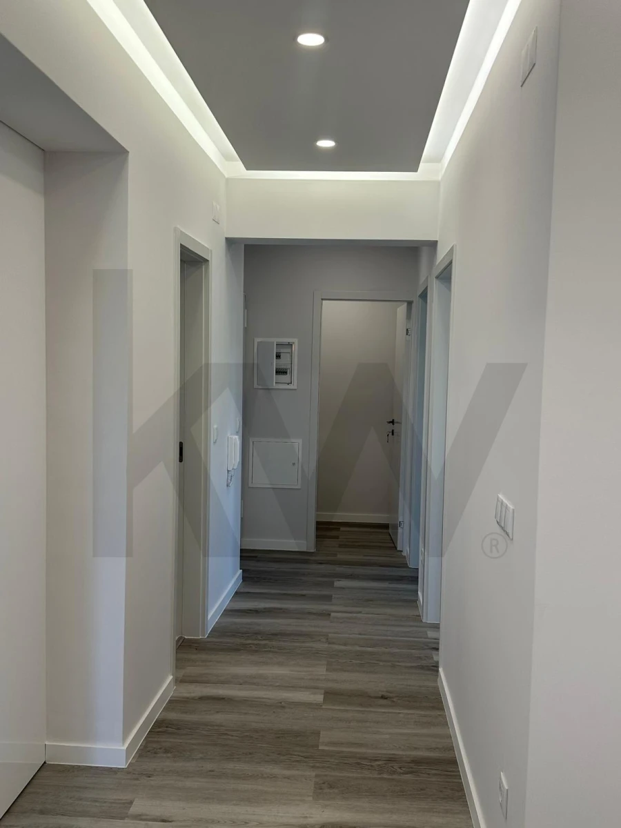 Apartamento T2 para Venda em Corroios Foto 8