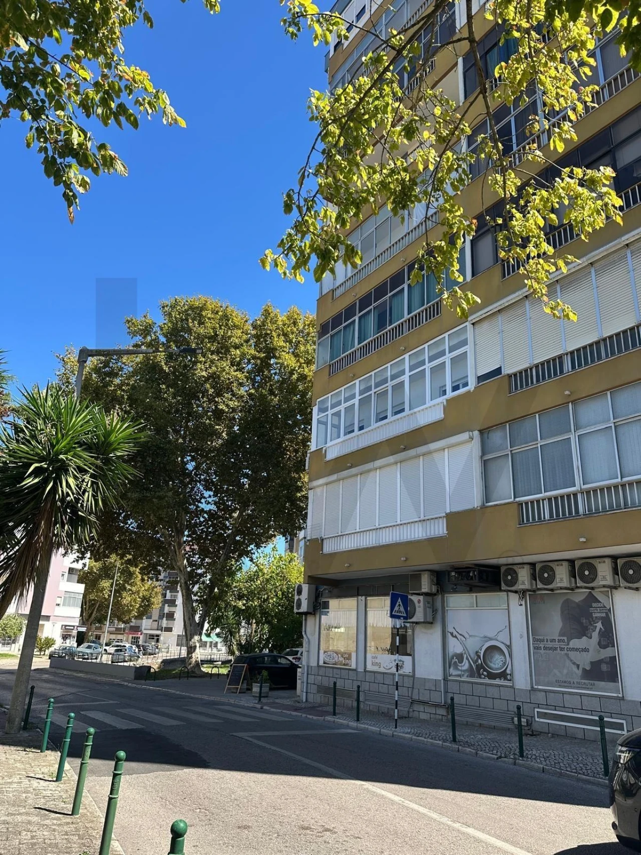 Apartamento T2 para Venda em Corroios Foto 32