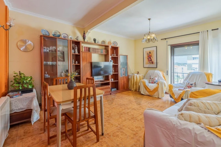 Apartamento T4 para Venda em União das Freguesias de Setúbal Foto 2