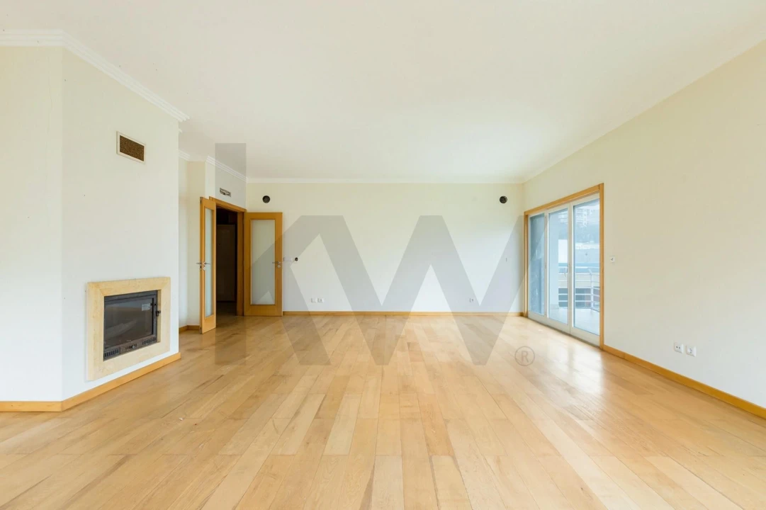 Apartamento T3 para Arrendamento em Oeiras e São Julião da Barra, Paço de Arcos e Caxias Foto 19