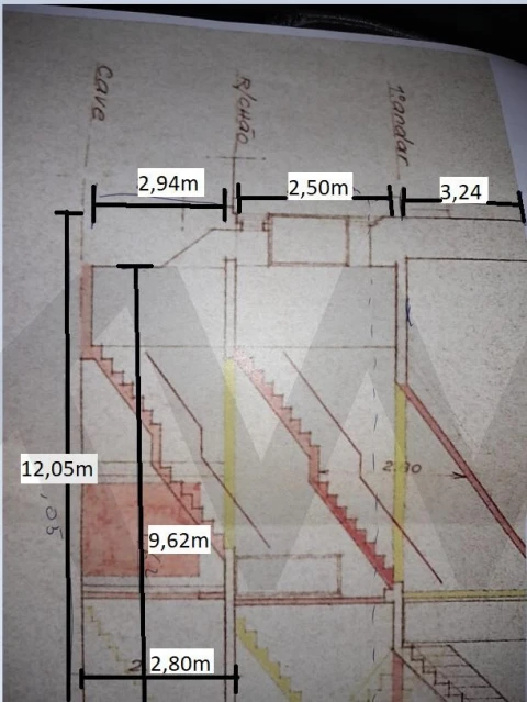 Loja para Arrendamento em Almada, Cova da Piedade, Pragal e Cacilhas