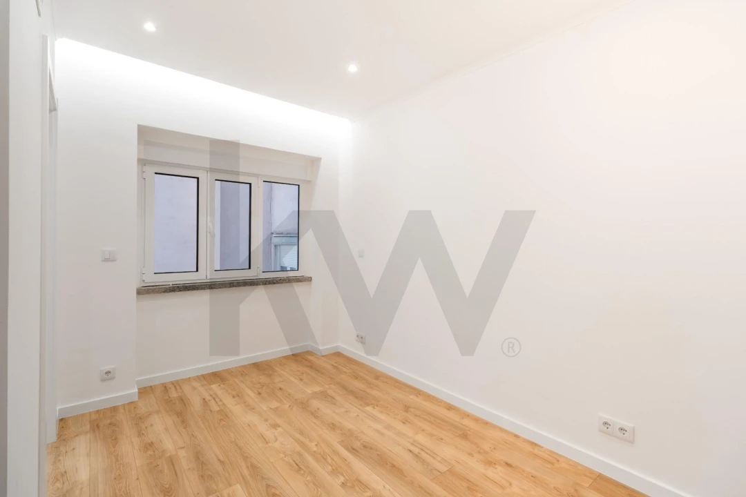 Apartamento T3 para Venda em Campo de Ourique Foto 6