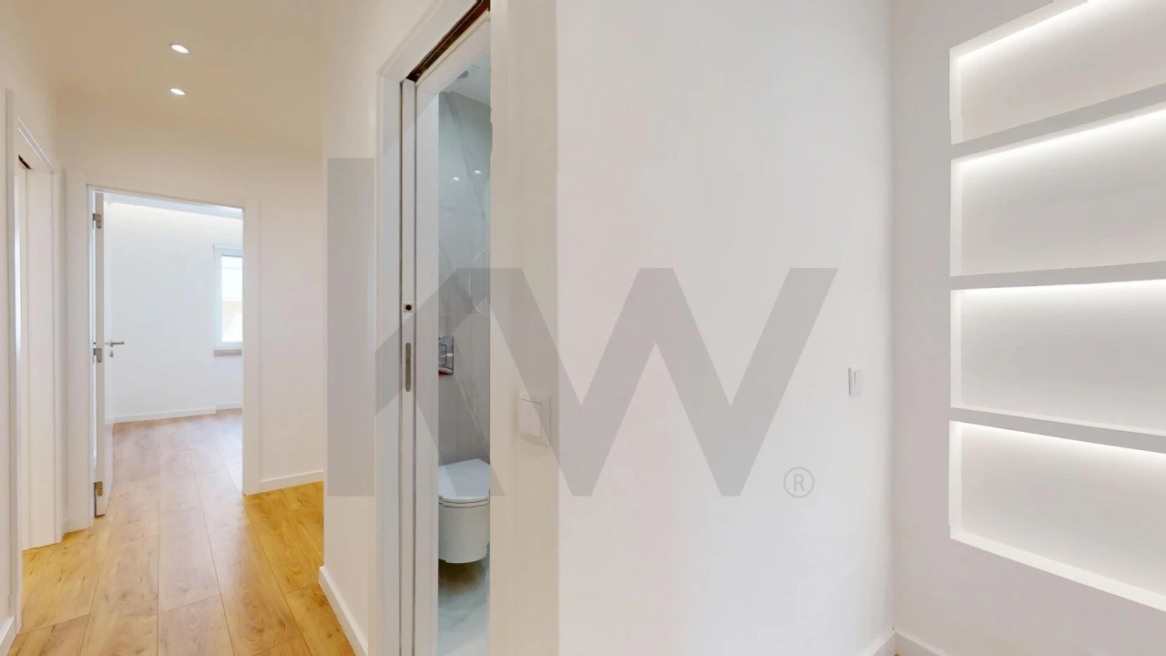 Apartamento T3 para Venda em Campo de Ourique Foto 24
