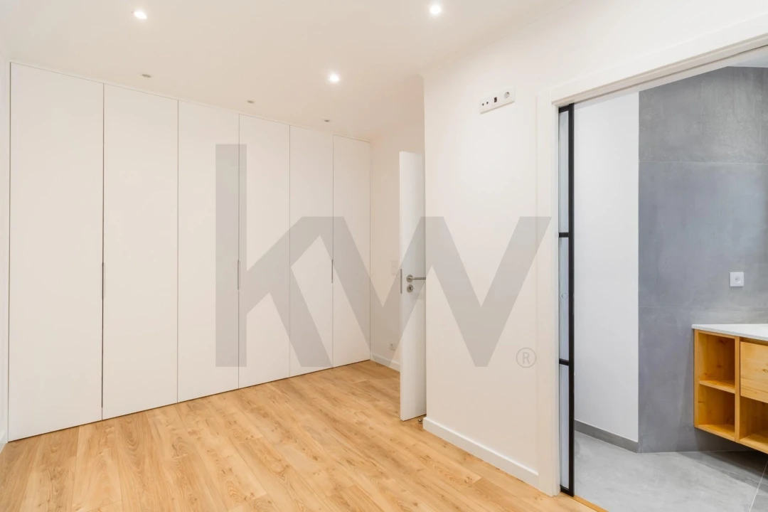Apartamento T3 para Venda em Campo de Ourique Foto 7