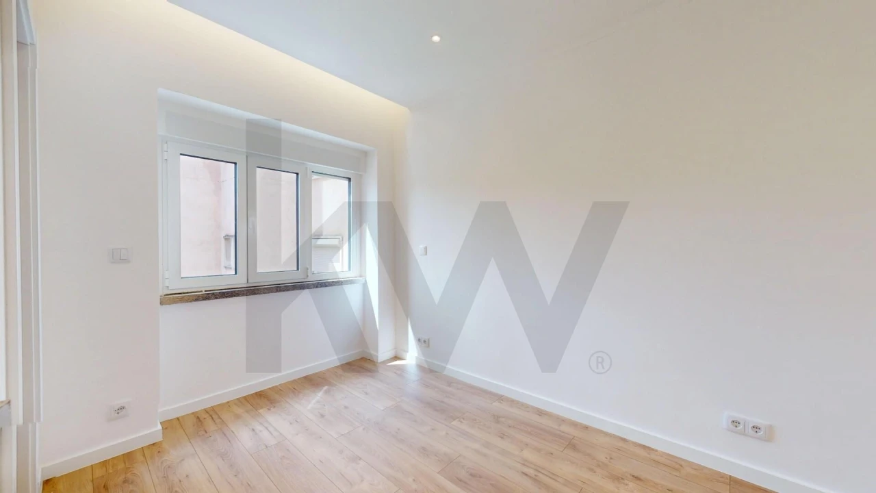 Apartamento T3 para Venda em Campo de Ourique Foto 26