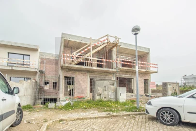 Moradia T4 para Venda em Arranho