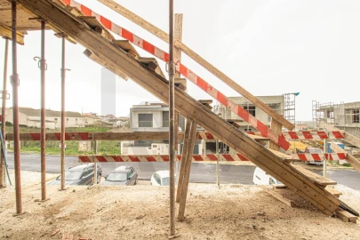 Moradia T4 para Venda em Arranho