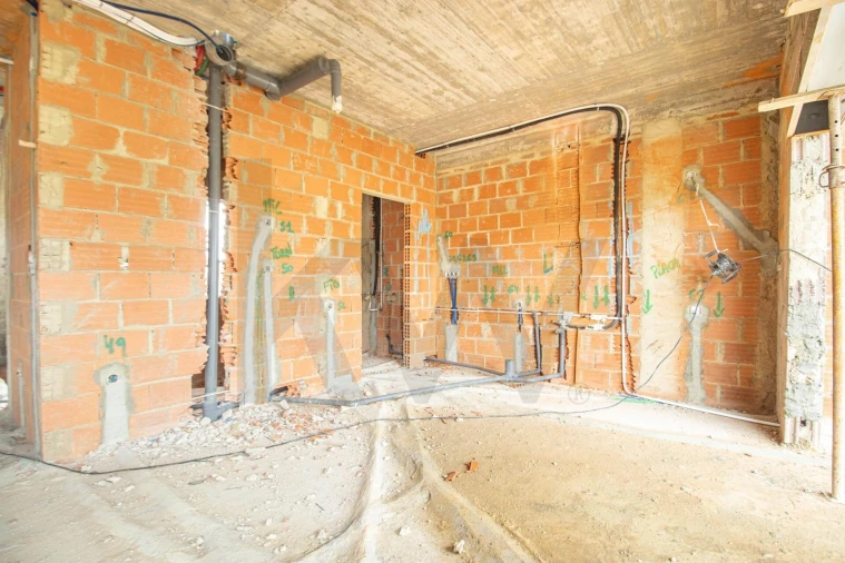 Moradia T4 para Venda em Arranho Foto 17