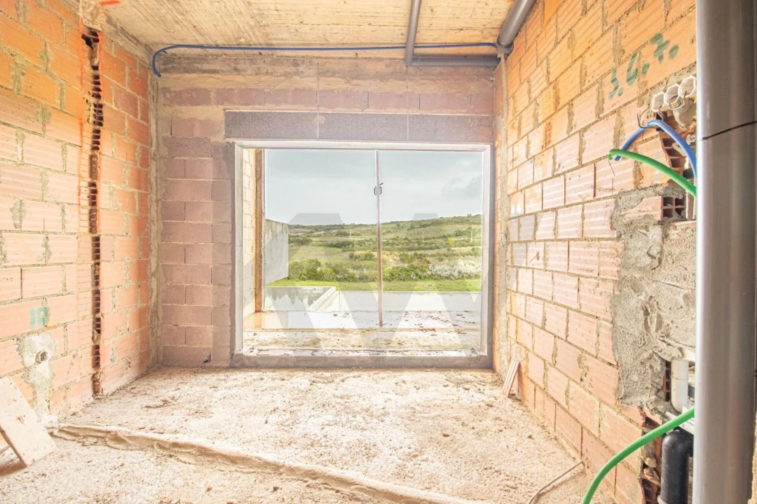 Moradia T4 para Venda em Arranho Foto 4