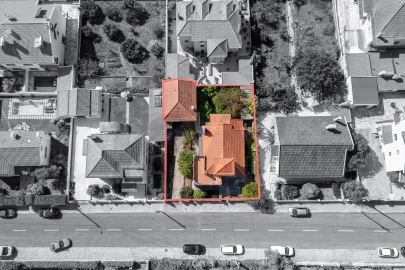 Moradia T7 para Venda em Rio de Mouro