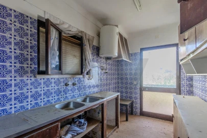 Moradia T7 para Venda em Rio de Mouro