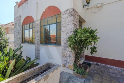 Moradia T7 para Venda em Rio de Mouro