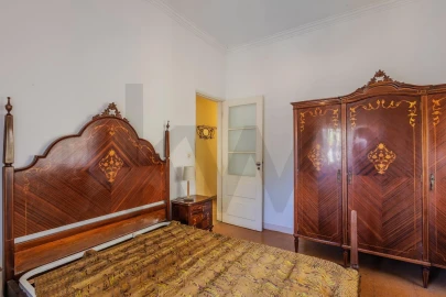 Moradia T7 para Venda em Rio de Mouro