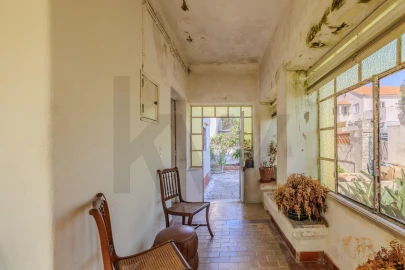 Moradia T7 para Venda em Rio de Mouro