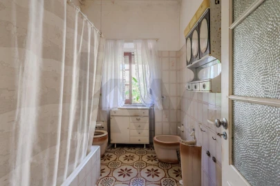 Moradia T7 para Venda em Rio de Mouro