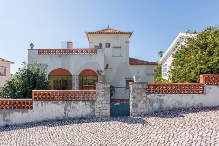 Moradia T7 para Venda em Rio de Mouro Foto 2