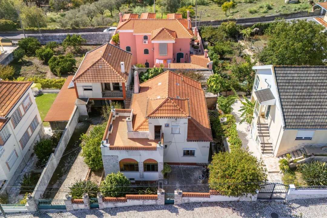 Moradia T7 para Venda em Rio de Mouro Foto 4