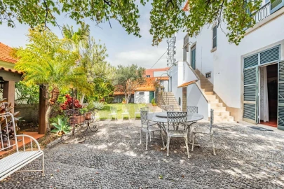 Moradia T4 para Venda em São Gonçalo