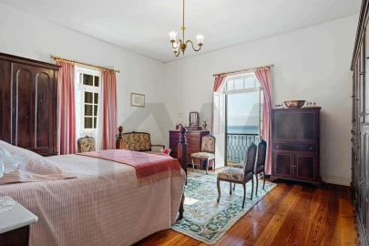 Moradia T4 para Venda em São Gonçalo