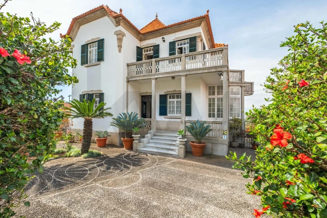 Moradia T4 para Venda em São Gonçalo Foto 1