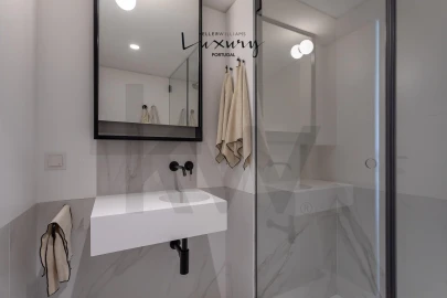 Apartamento T4 para Venda em Avenidas Novas
