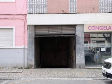 Garagem para Venda em Alto do Seixalinho, Santo André e Verderena