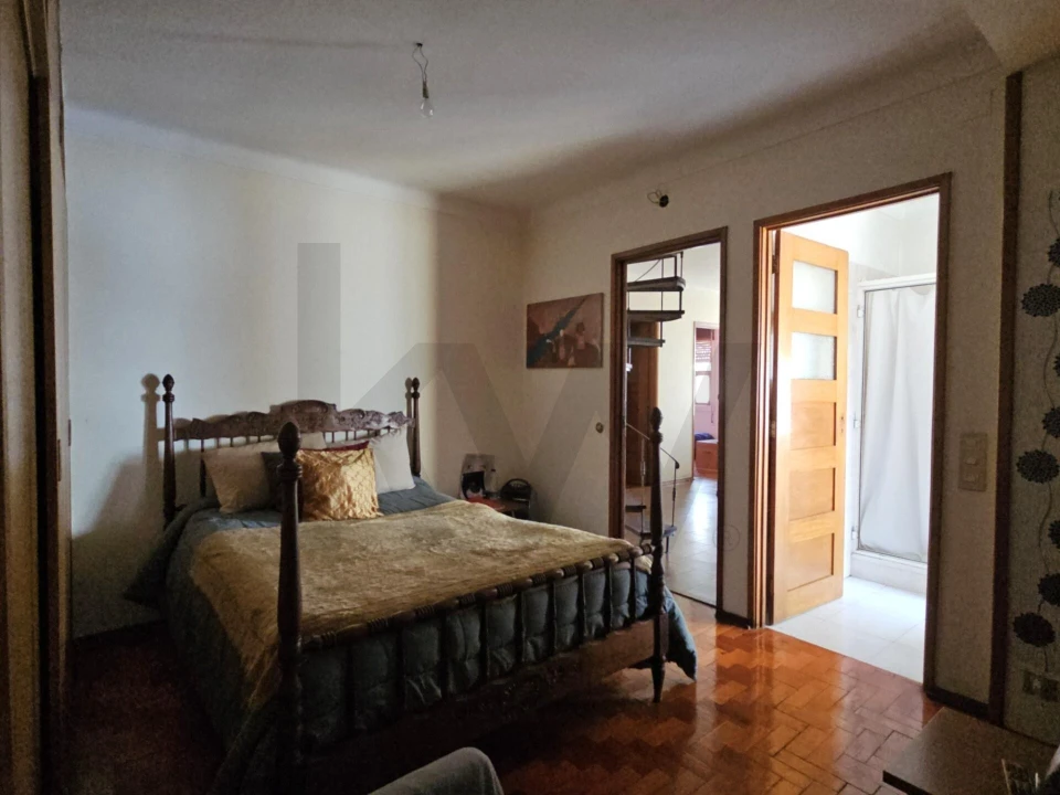 Moradia T5 para Venda em Benfica Foto 15