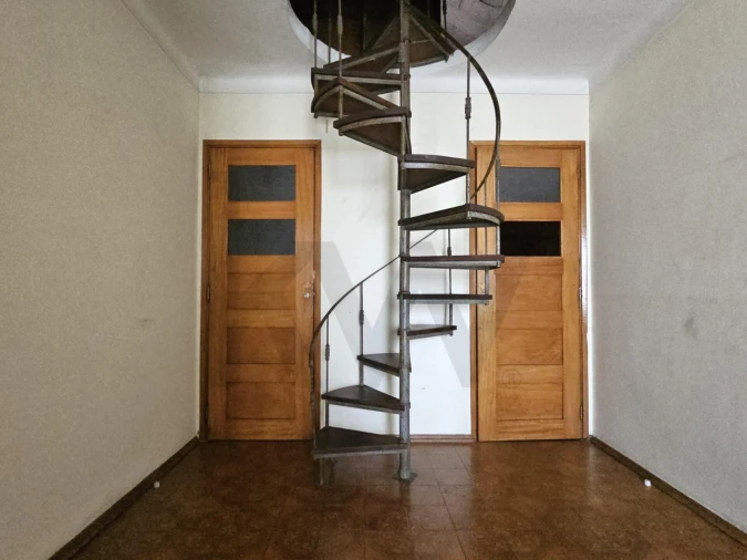 Moradia T5 para Venda em Benfica Foto 10