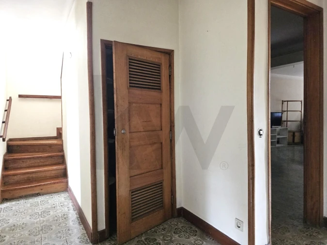 Moradia T5 para Venda em Benfica Foto 5