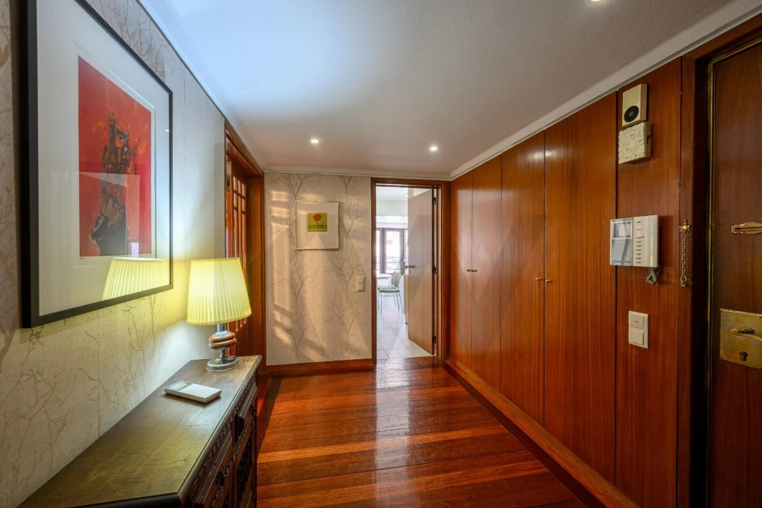 Apartamento T3 para Arrendamento em Lumiar Foto 12