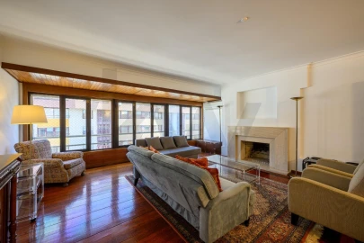 Apartamento T3 para Arrendamento em Lumiar