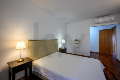 Apartamento T3 para Arrendamento em Lumiar