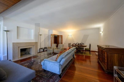 Apartamento T3 para Arrendamento em Lumiar